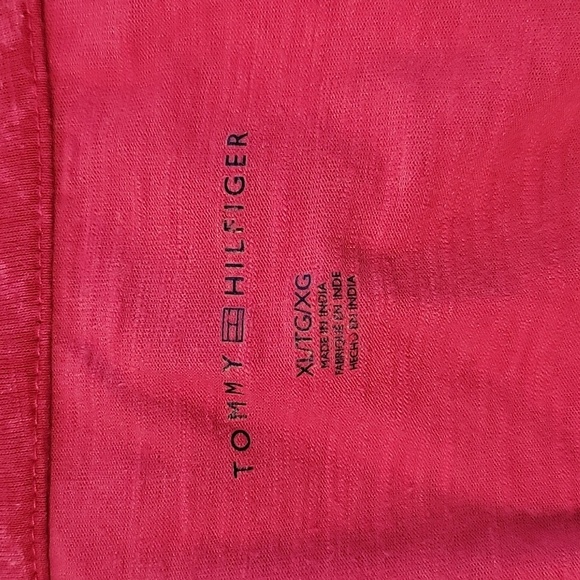 Tommy Hilfiger Red V-Neck Short Sleeve Shirt, Size: XL - Picture 6 of 8